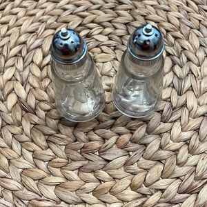 Vintage Princess House Salt and Pepper shakers - Heritage Pattern